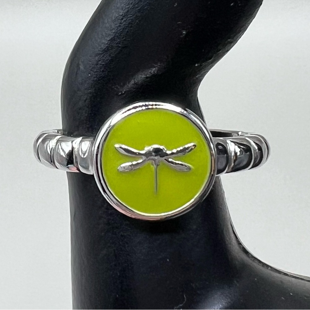 Dragonfly Ring - lia sophia “Limelight" ring Size 9, silver tone w/ green enamel